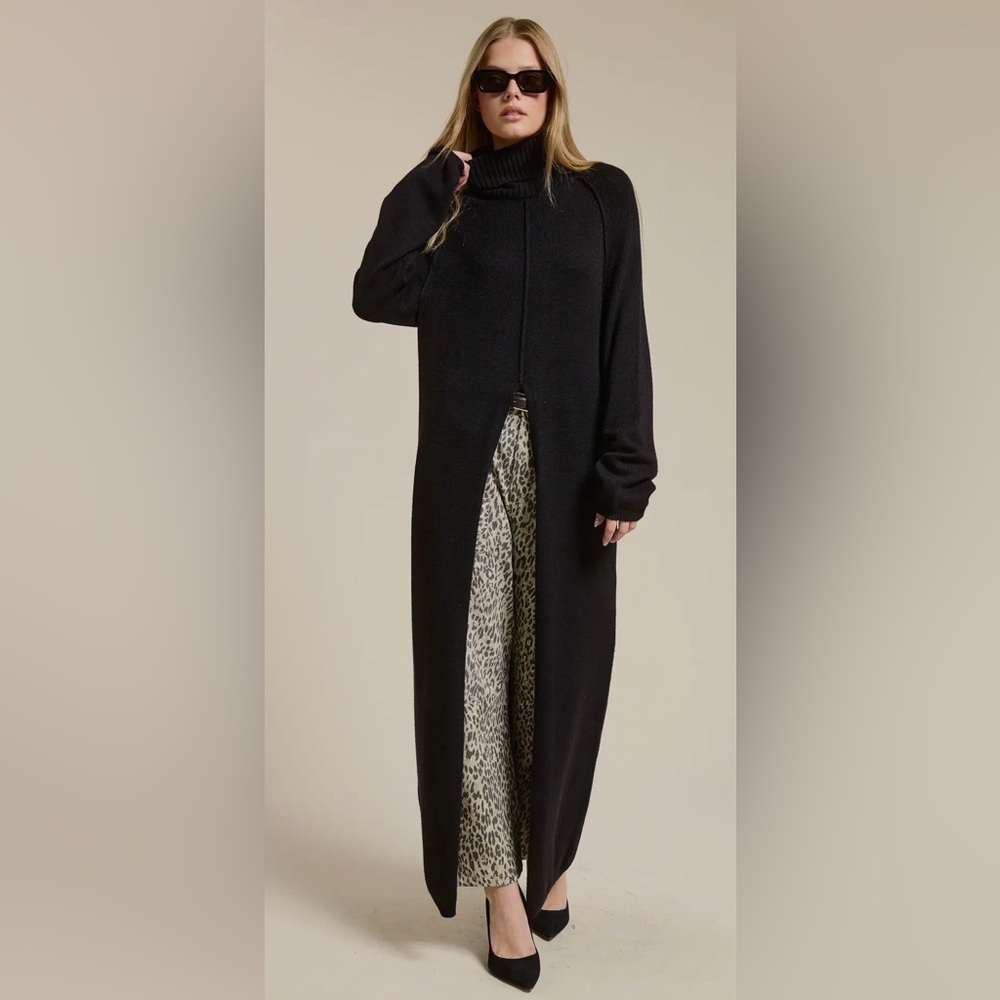 NWT Mimosa Ribbed Turtleneck Tunic Sweater Dress with From Slit in Black